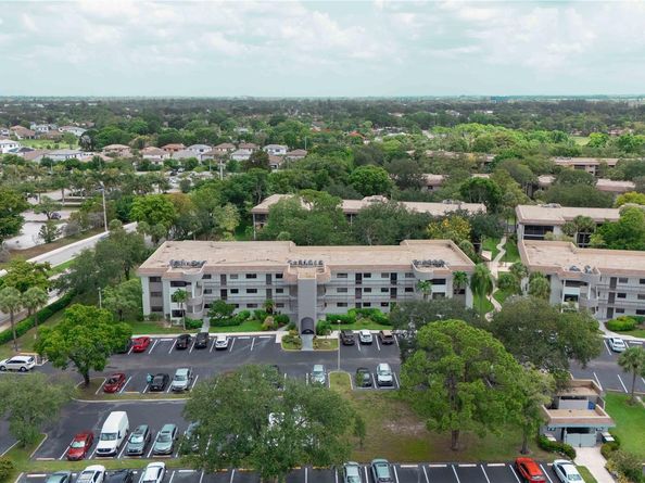 7579 NW 79th Ave 205, Tamarac FL 33321