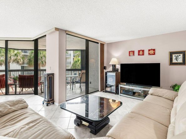 1155 Hillsboro Mile 303, Hillsboro Beach FL 33062