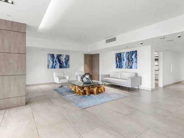 1155 Hillsboro Mile 303, Hillsboro Beach FL 33062