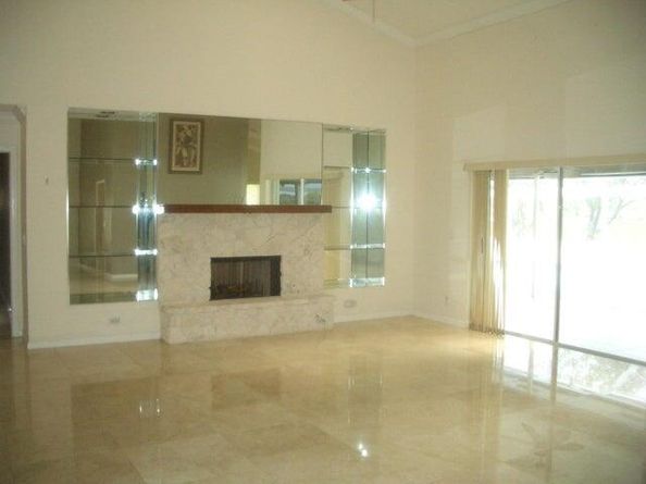 24 Dunbar Road, Palm Beach Gardens FL 33418