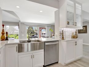 906 SE 10th St, Pompano Beach FL 33060