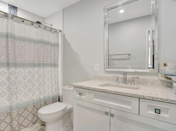 906 SE 10th St, Pompano Beach FL 33060