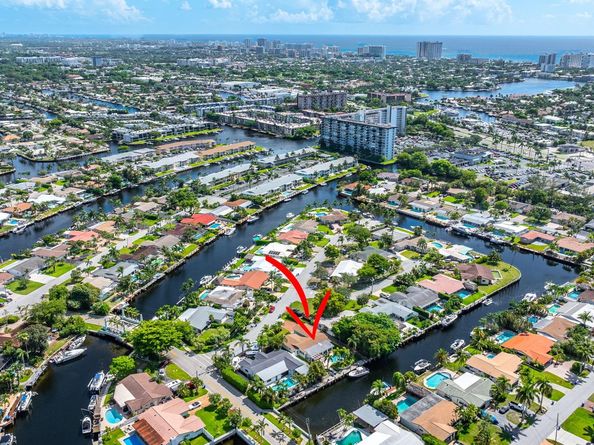 906 SE 10th St, Pompano Beach FL 33060