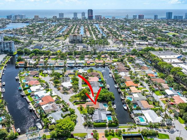 906 SE 10th St, Pompano Beach FL 33060