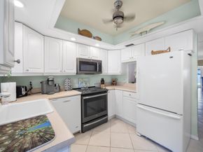 52 Yacht Club Drive 103, North Palm Beach FL 33408
