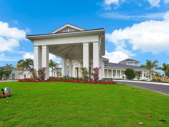 52 Yacht Club Drive 103, North Palm Beach FL 33408