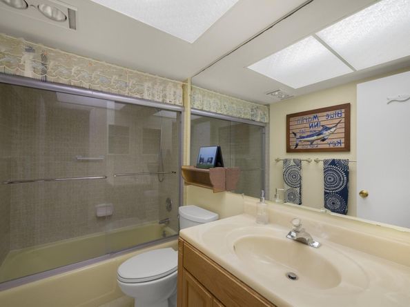 52 Yacht Club Drive 103, North Palm Beach FL 33408