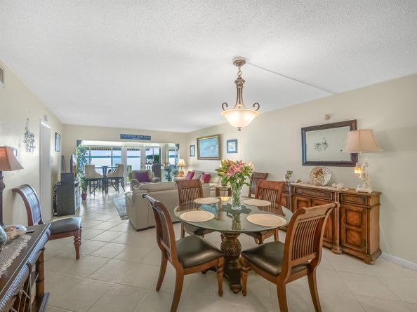52 Yacht Club Drive 103, North Palm Beach FL 33408