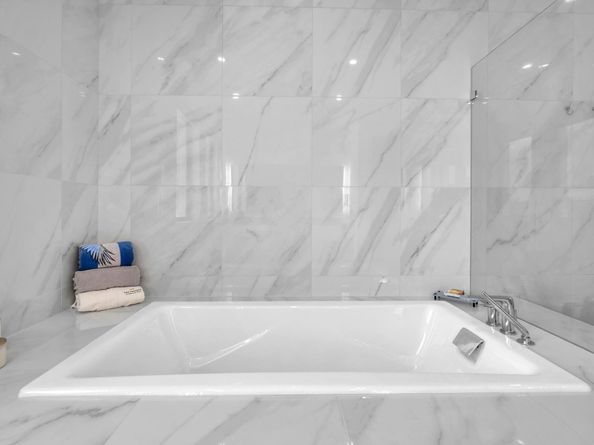 5827 Brookfield Cir W, Hollywood FL 33312
