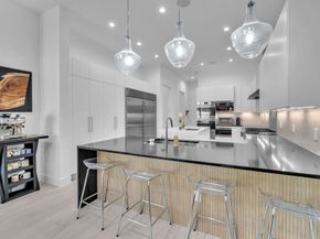 5827 Brookfield Cir W, Hollywood FL 33312