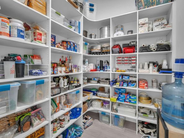 5827 Brookfield Cir W, Hollywood FL 33312
