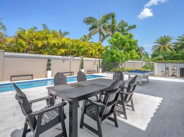 5827 Brookfield Cir W, Hollywood FL 33312