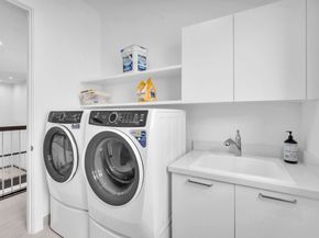 5827 Brookfield Cir W, Hollywood FL 33312