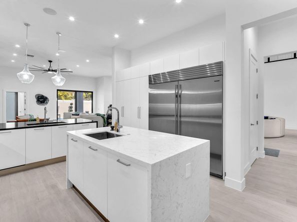 5827 Brookfield Cir W, Hollywood FL 33312
