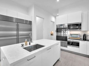 5827 Brookfield Cir W, Hollywood FL 33312