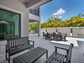 5827 Brookfield Cir W, Hollywood FL 33312