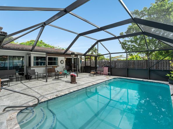 2550 NW 89th Avenue, Sunrise FL 33322