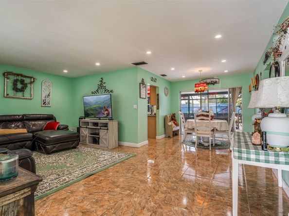 2550 NW 89th Avenue, Sunrise FL 33322