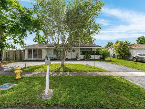 2550 NW 89th Avenue, Sunrise FL 33322