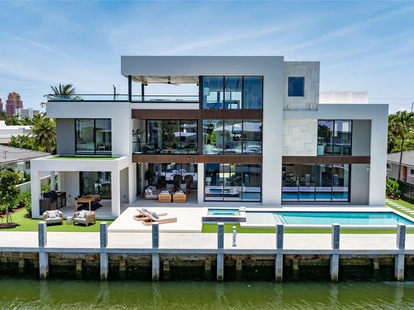 2849 NE 29th St, Fort Lauderdale FL 33306