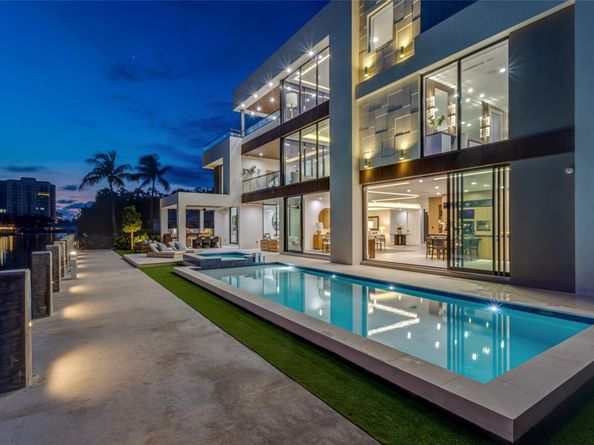 2849 NE 29th St, Fort Lauderdale FL 33306