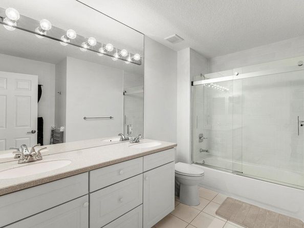 5850 NW 42nd Terrace, Boca Raton FL 33496