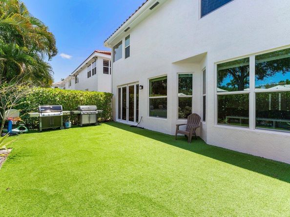 5850 NW 42nd Terrace, Boca Raton FL 33496