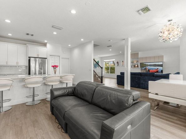 5850 NW 42nd Terrace, Boca Raton FL 33496