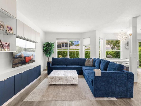 5850 NW 42nd Terrace, Boca Raton FL 33496