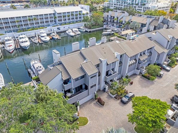 17 Port Side Dr 17A, Fort Lauderdale FL 33316