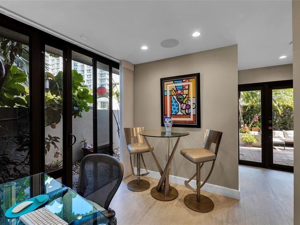 17 Port Side Dr 17A, Fort Lauderdale FL 33316