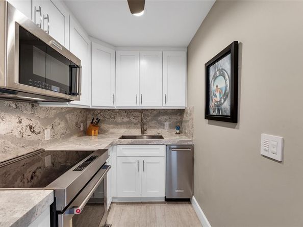 17 Port Side Dr 17A, Fort Lauderdale FL 33316