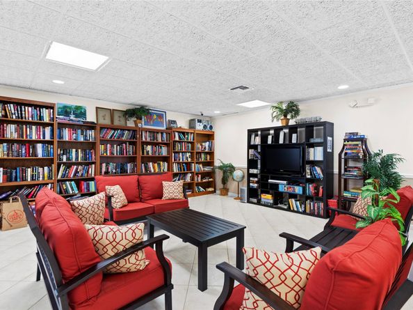 2970 NE 16th Avenue 314, Oakland Park FL 33334