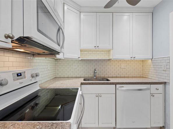 2970 NE 16th Avenue 314, Oakland Park FL 33334