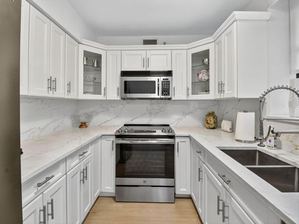 7186 Promenade 102 Drive 102, Boca Raton FL 33433