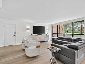 7186 Promenade 102 Drive 102, Boca Raton FL 33433