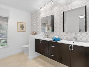 250 WOODLAKE Lane, Deerfield Beach FL 33442