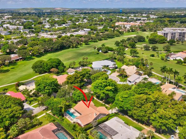 250 WOODLAKE Lane, Deerfield Beach FL 33442