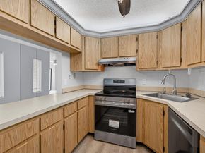 1104 Green Pine Boulevard D2, West Palm Beach FL 33409
