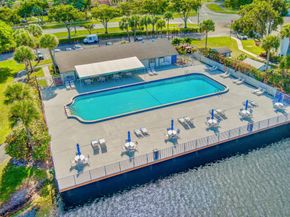 1104 Green Pine Boulevard D2, West Palm Beach FL 33409