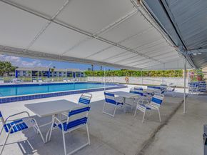 1104 Green Pine Boulevard D2, West Palm Beach FL 33409