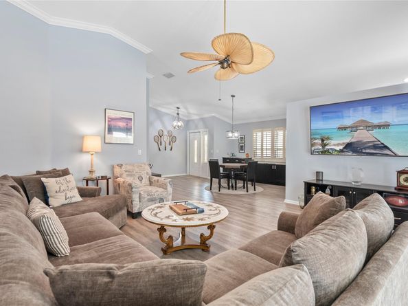 7904 Travlers Tree Dr, Boca Raton FL 33433