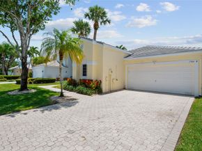 7904 Travlers Tree Dr, Boca Raton FL 33433