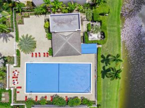 7904 Travlers Tree Dr, Boca Raton FL 33433
