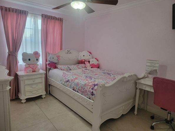 11821 SW 18th St 223, Miami FL 33175