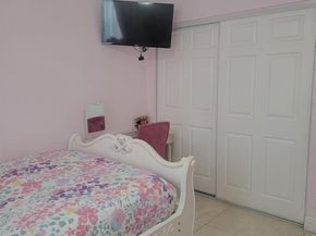 11821 SW 18th St 223, Miami FL 33175