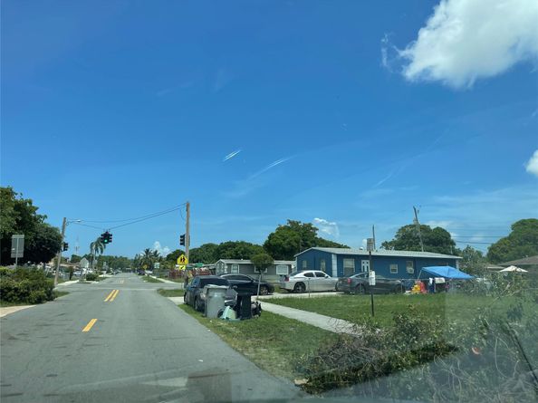 1589 NW 6th Ave, Pompano Beach FL 33060