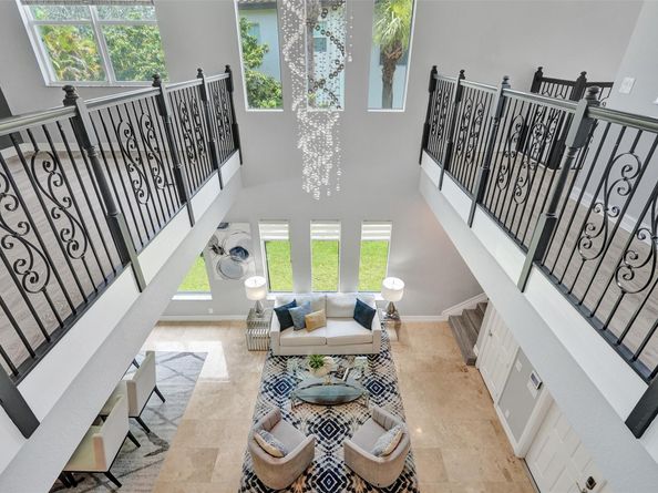 8050 NW 126th Ter, Parkland FL 33076