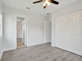 8050 NW 126th Ter, Parkland FL 33076