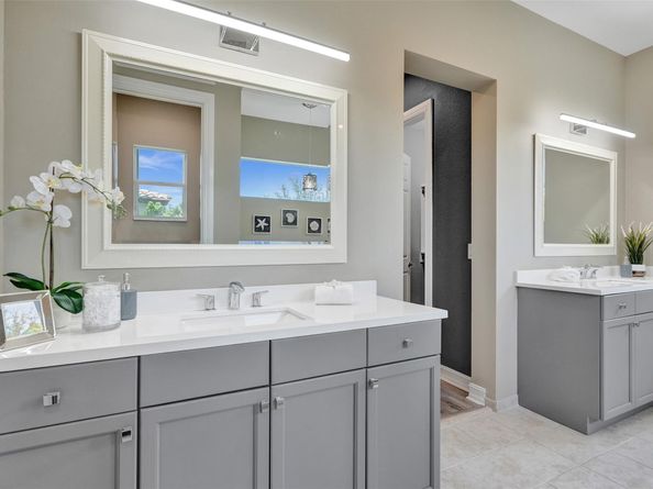 8050 NW 126th Ter, Parkland FL 33076